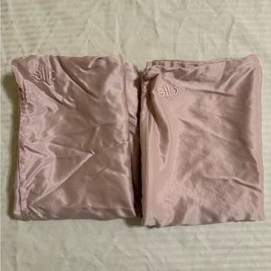 Two SLIP silk pillowcases